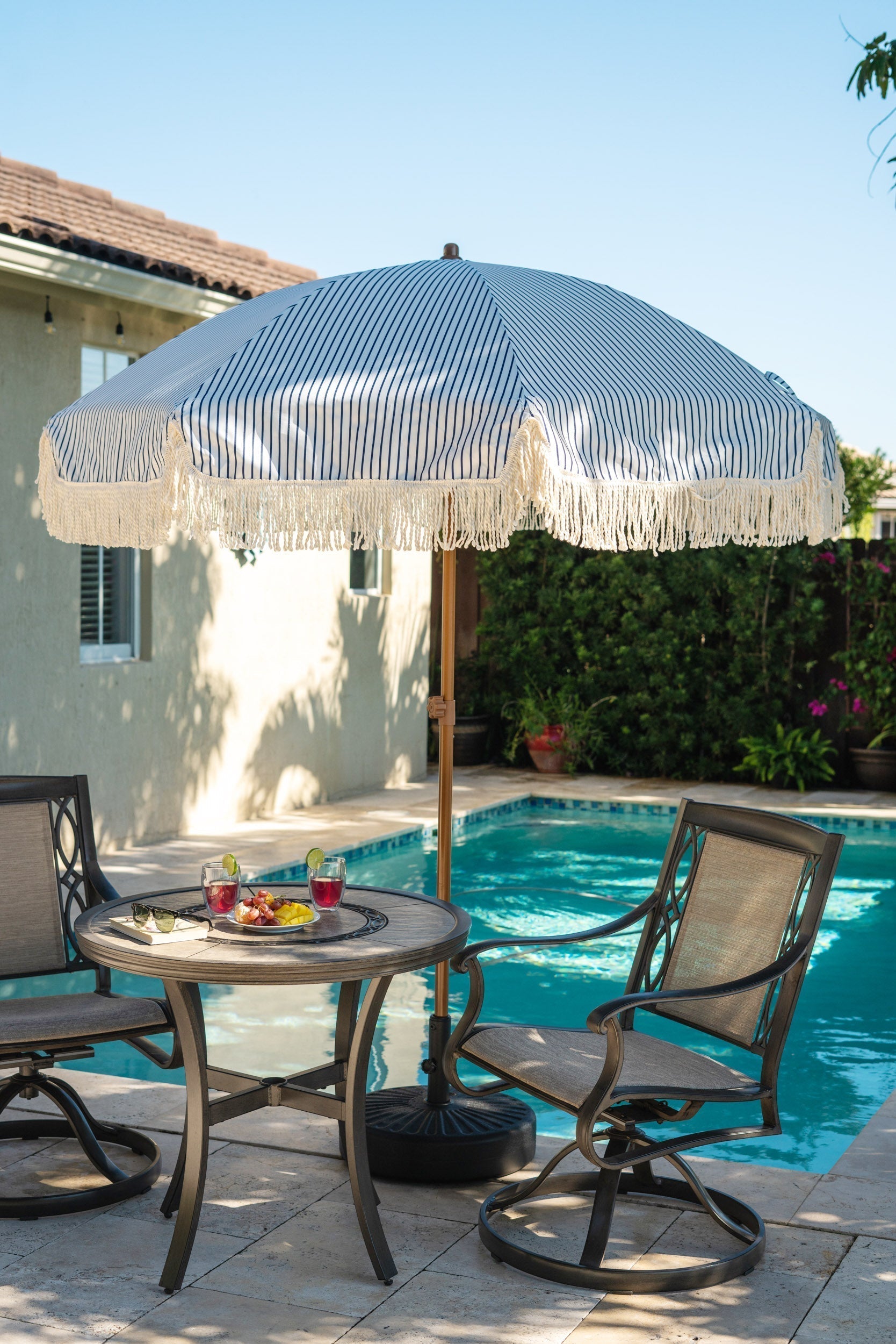 What to Look for When Choosing a Fringe Patio Umbrella